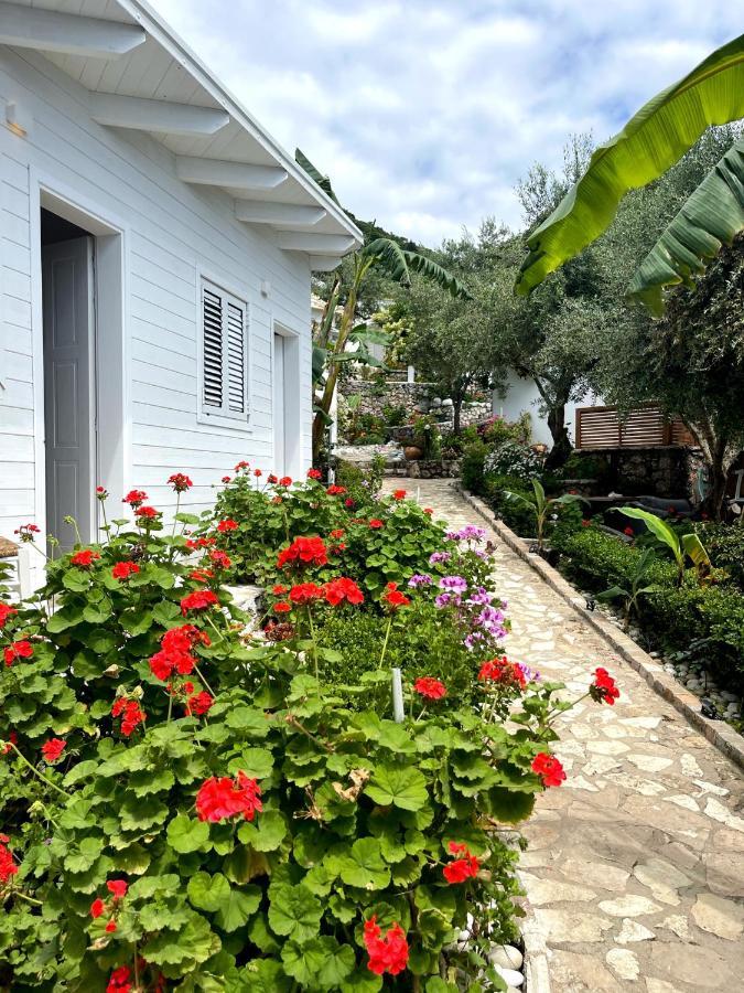 Alevra Hotel Dhermi Luaran gambar