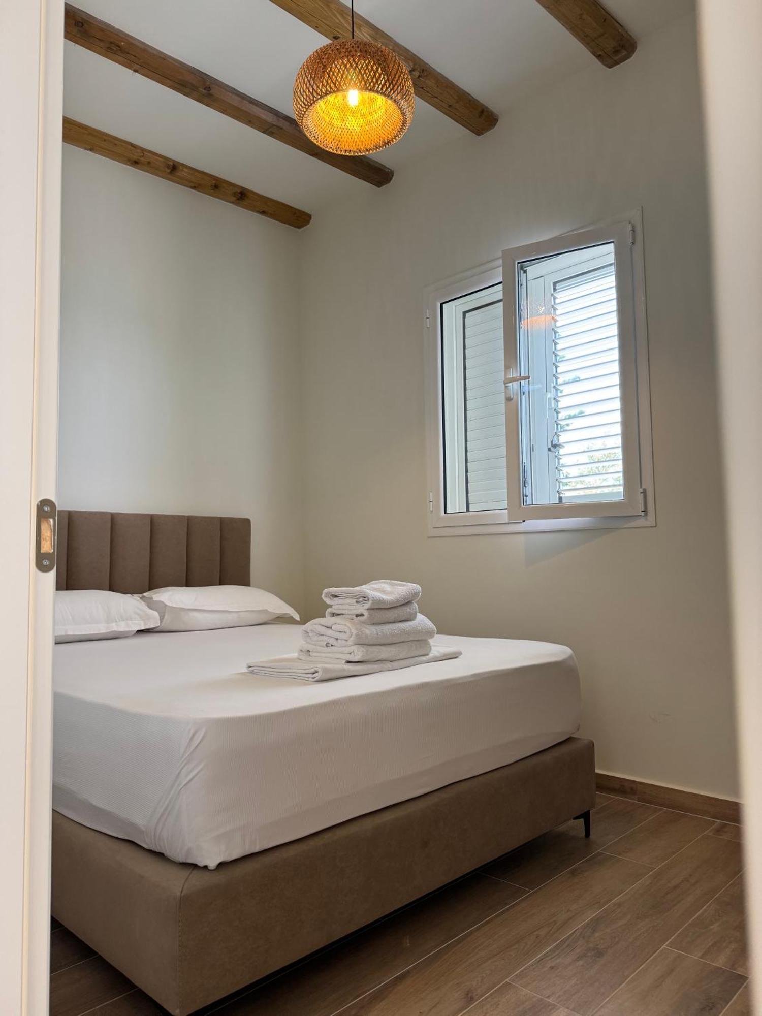 Alevra Hotel Dhermi Luaran gambar