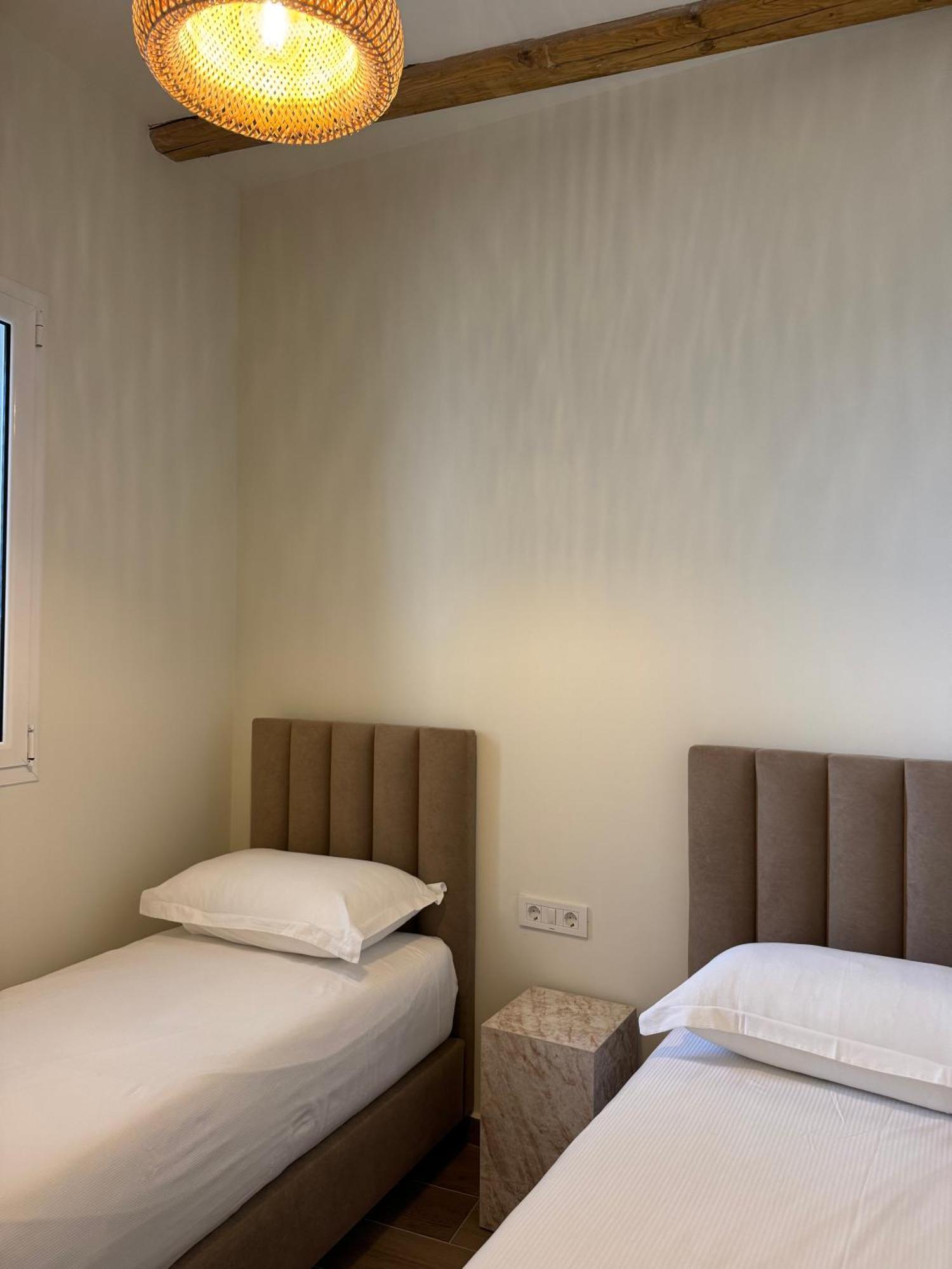 Alevra Hotel Dhermi Luaran gambar