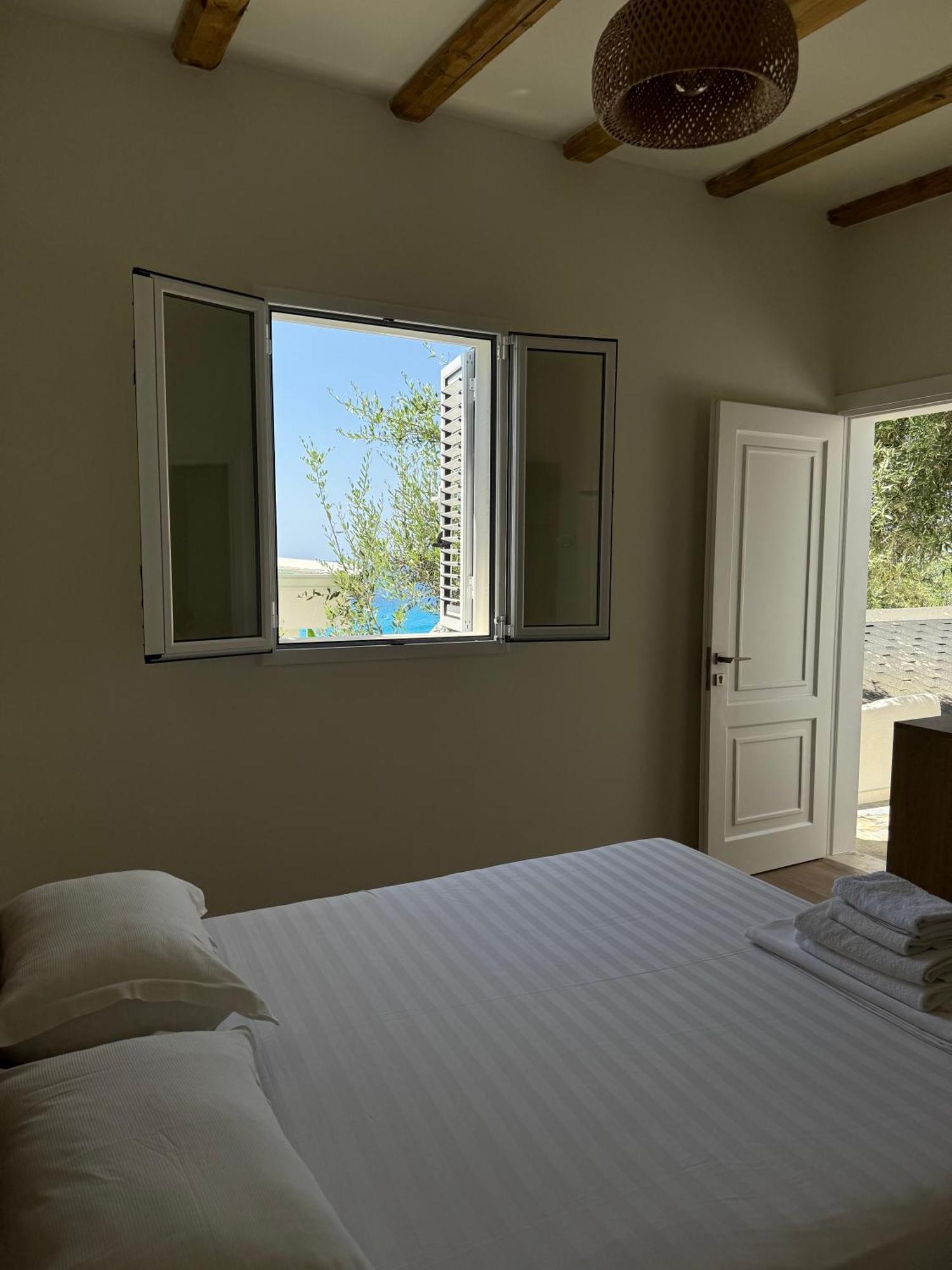 Alevra Hotel Dhermi Luaran gambar