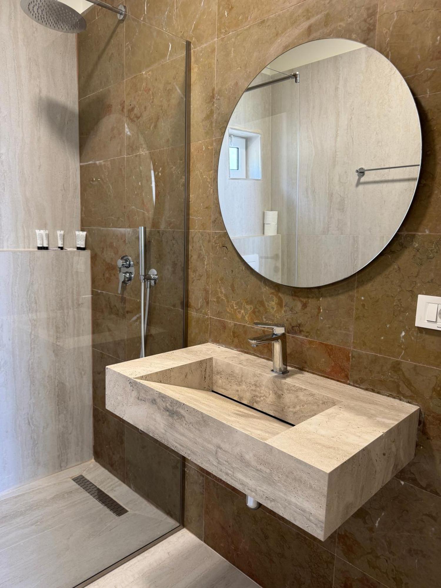 Alevra Hotel Dhermi Luaran gambar
