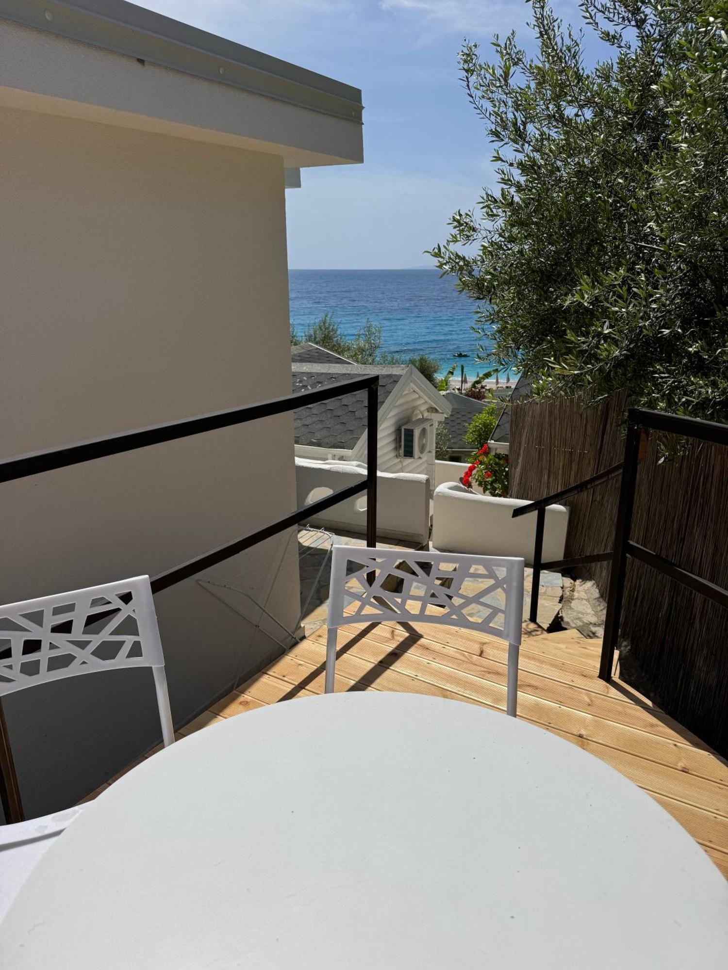 Alevra Hotel Dhermi Luaran gambar