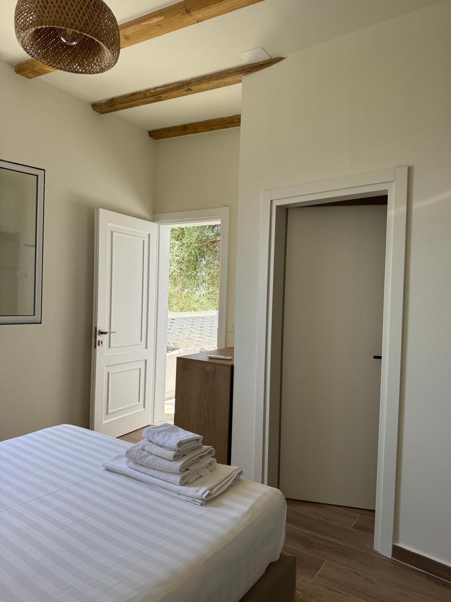 Alevra Hotel Dhermi Luaran gambar